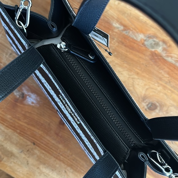 Karl Lagerfeld Paris Small Tote w/Crossbody/Shoulder Strap - Picture 9 of 12